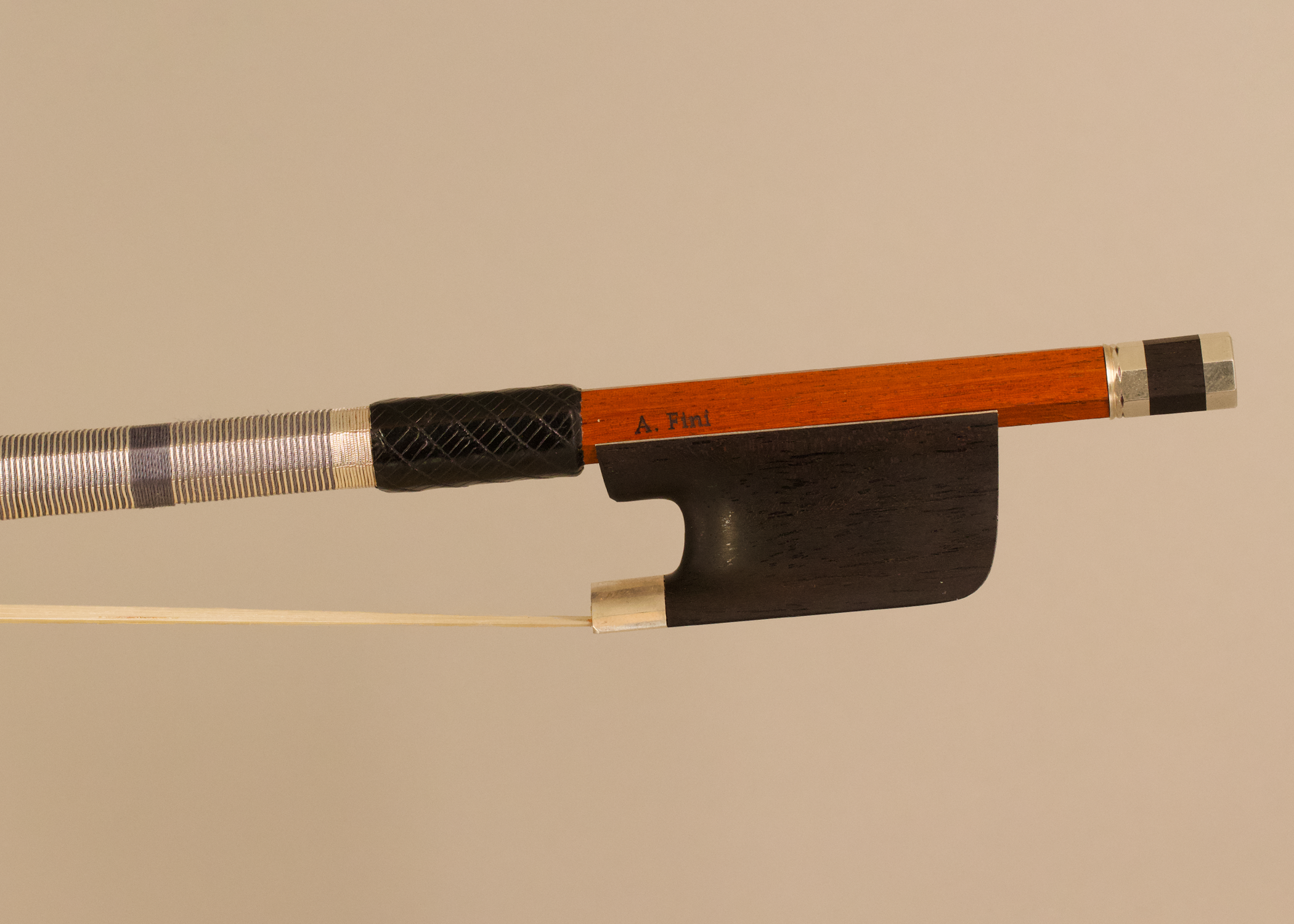 Aaron Fini Bow — Frog detail